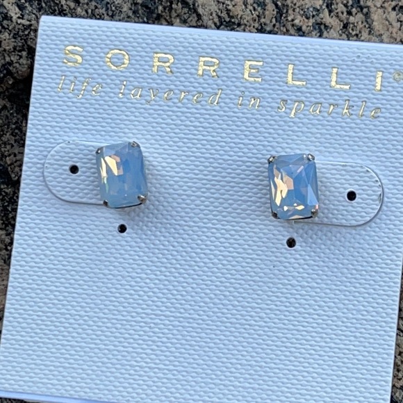 Sorrelli Swarovski White Opal Essentials Earrings - Picture 3 of 8